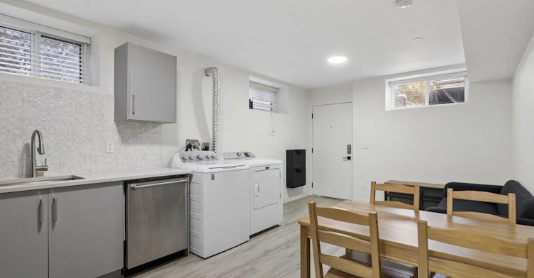 2-6262 Battison Street, Vancouver, BC, V5S 3M8 - 3