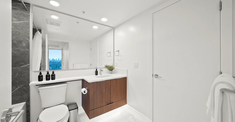7683 Park Crescent, Burnaby, BC, V3N 0J4 - 14