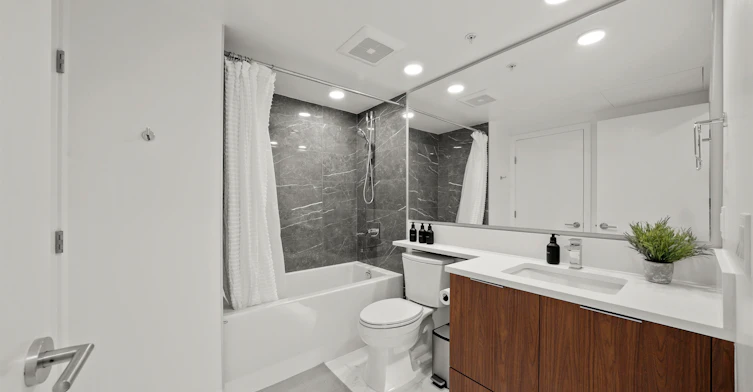 7683 Park Crescent, Burnaby, BC, V3N 0J4 - 15