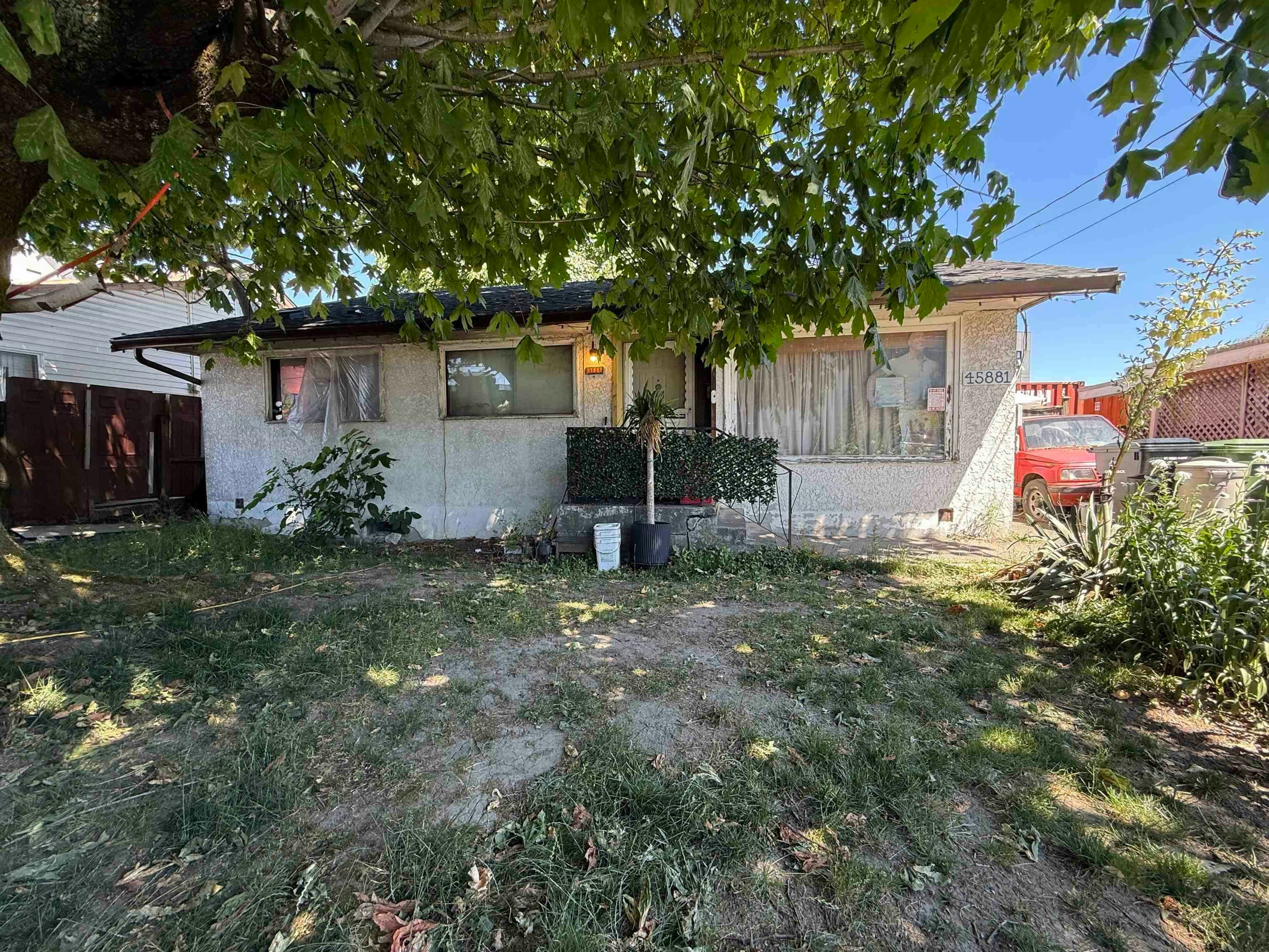 45881 Rowat Avenue, Chilliwack, BC, V2P 1J2