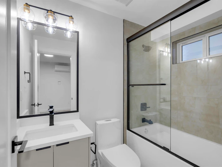101-11410 139 Street, Surrey, BC, V3R 2M1 - 17