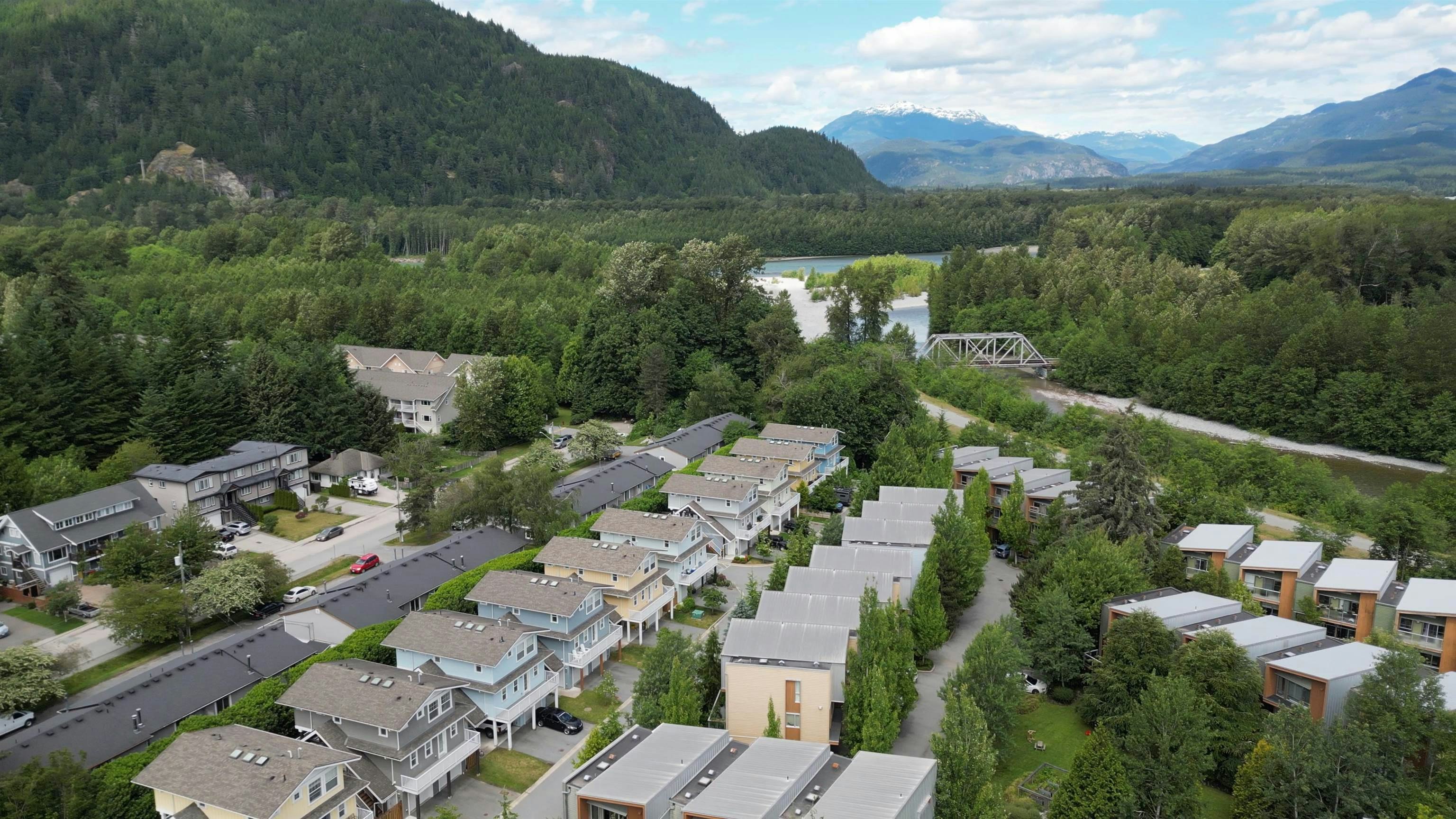 2-39885 Government Road, Squamish, BC, V8B 0Z2