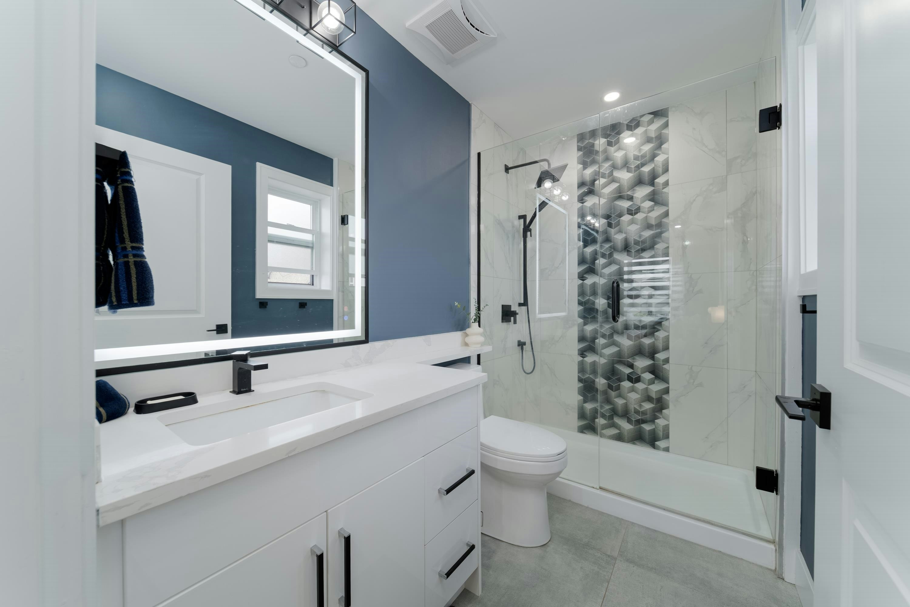 960 Renfrew Street, Vancouver, BC, V5K 4B8 - 12