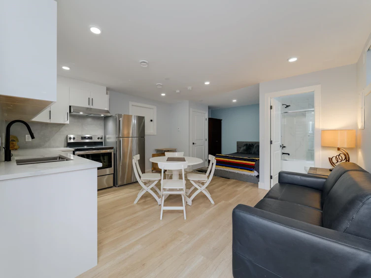 960 Renfrew Street, Vancouver, BC, V5K 4B8 - 21