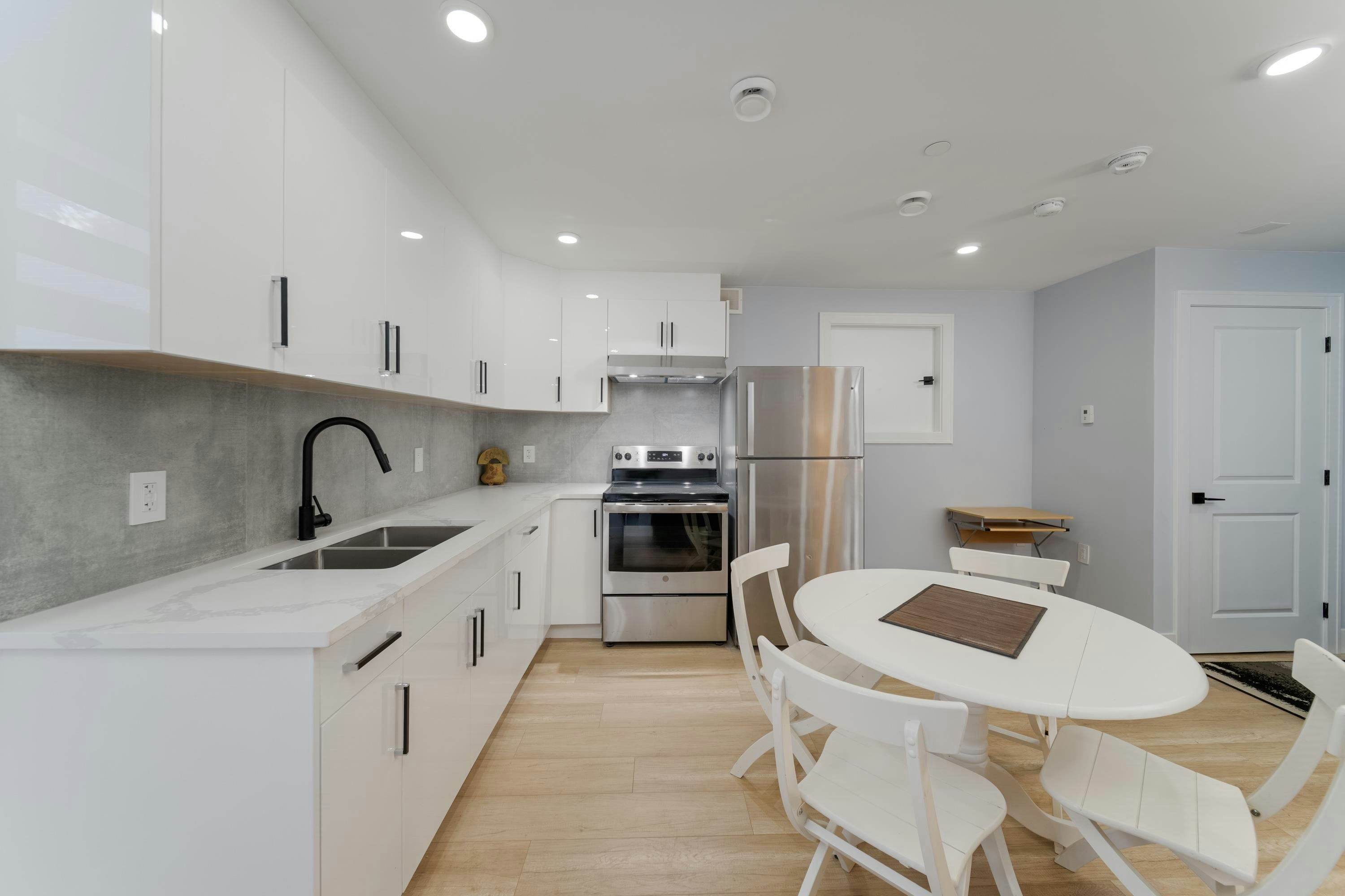 960 Renfrew Street, Vancouver, BC, V5K 4B8 - 22