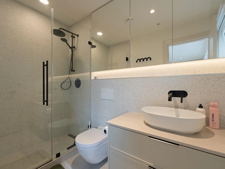 24-632 E 3rd Street, North Vancouver, BC, V7L 0J1 - 24