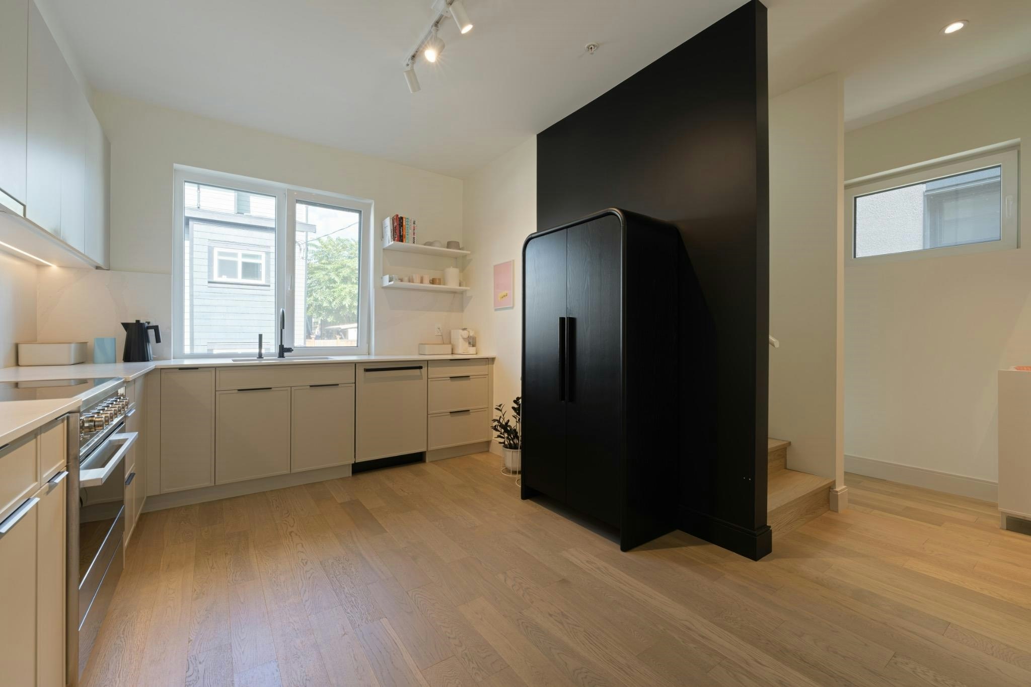 24-632 E 3rd Street, North Vancouver, BC, V7L 0J1 - 18