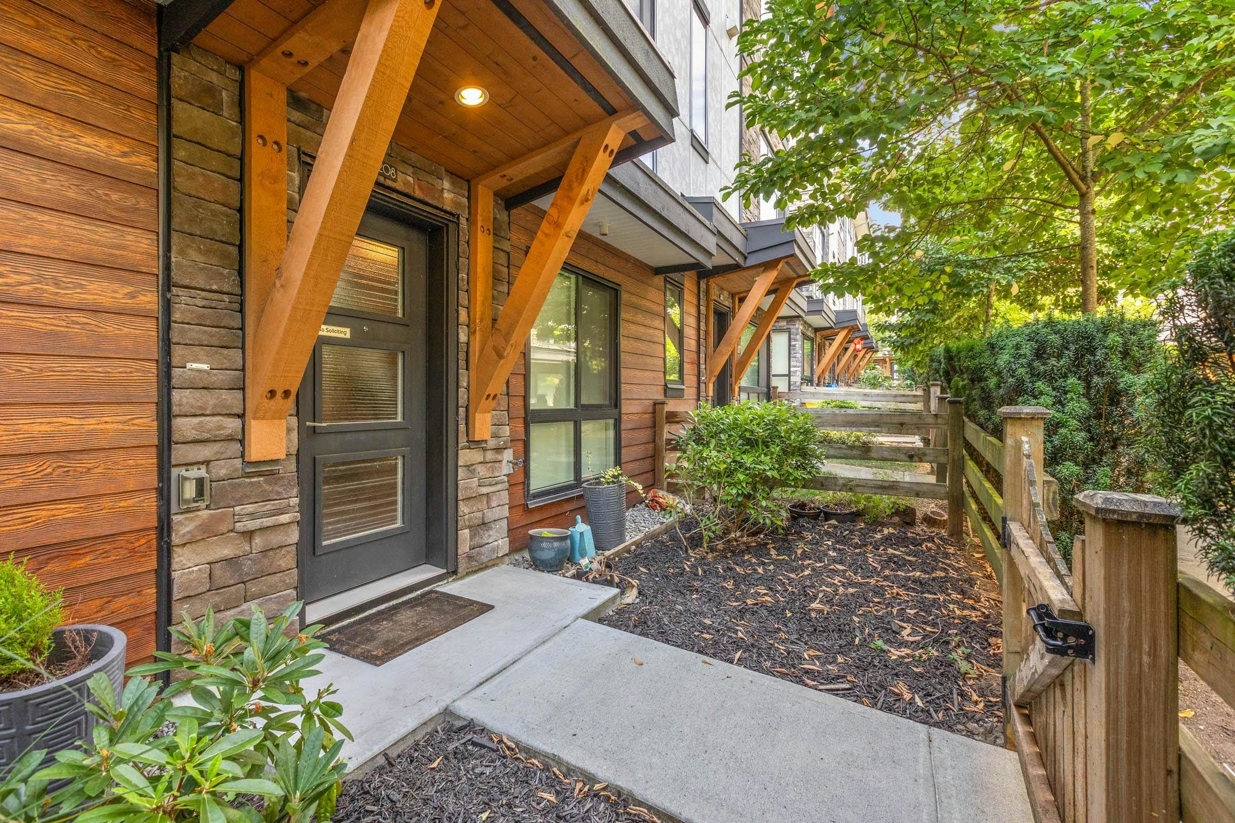 208-16488 64 Avenue - 2