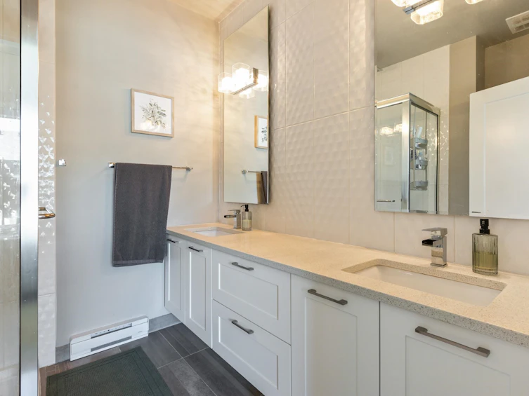 208-16488 64 Avenue, Surrey, BC, V3S 6X6 - 16