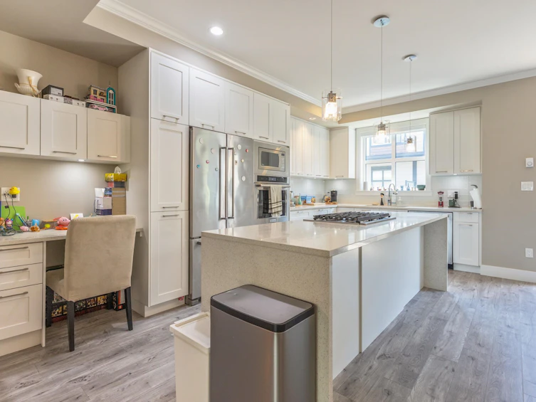 208-16488 64 Avenue, Surrey, BC, V3S 6X6 - 6