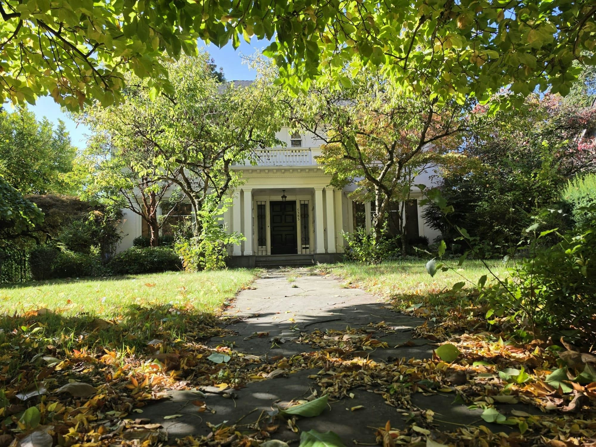 6385 Marguerite Street, Vancouver, BC, V6M 3L5