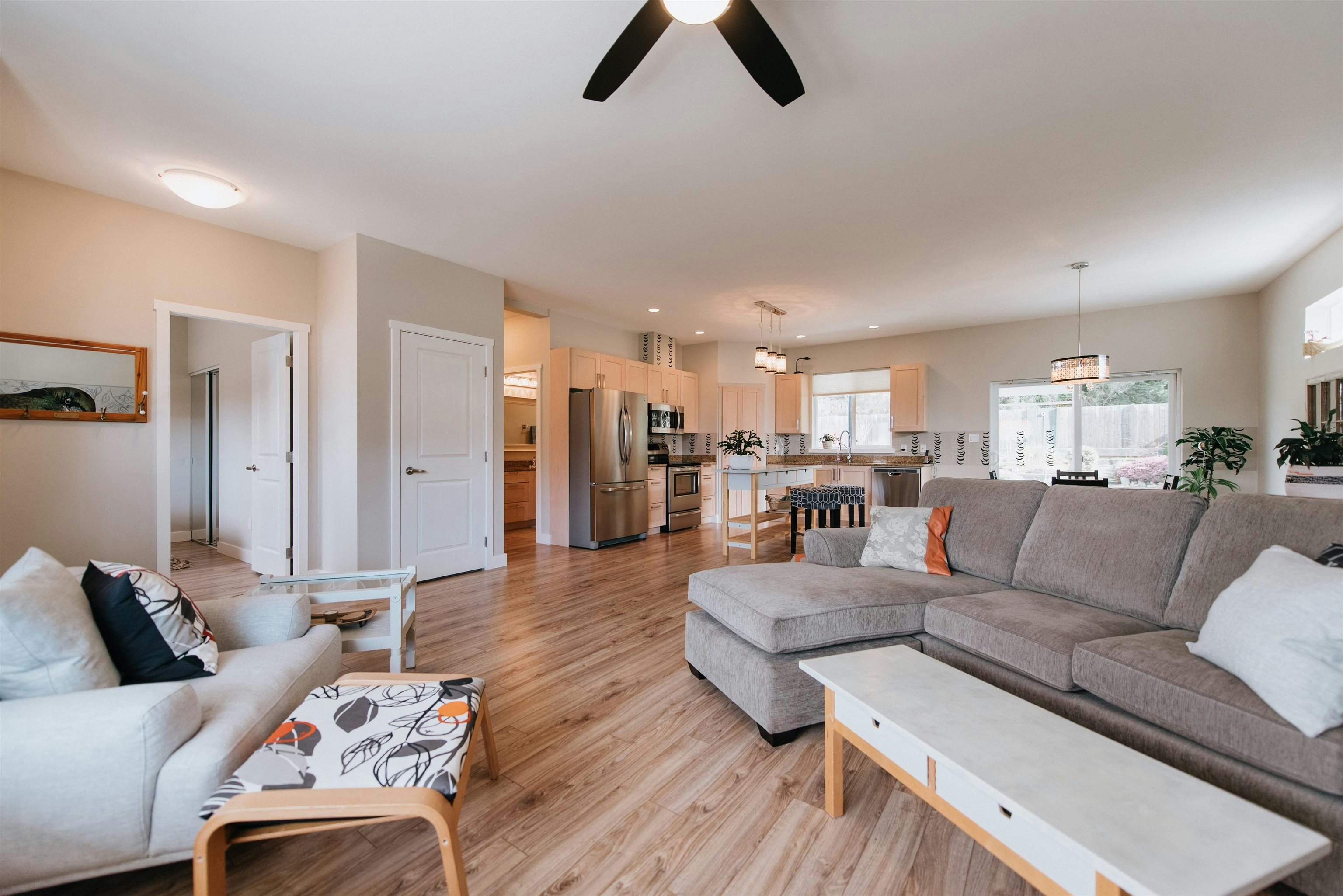 6222 Sitka Road, Sechelt, BC, V7Z 0L3 - 6
