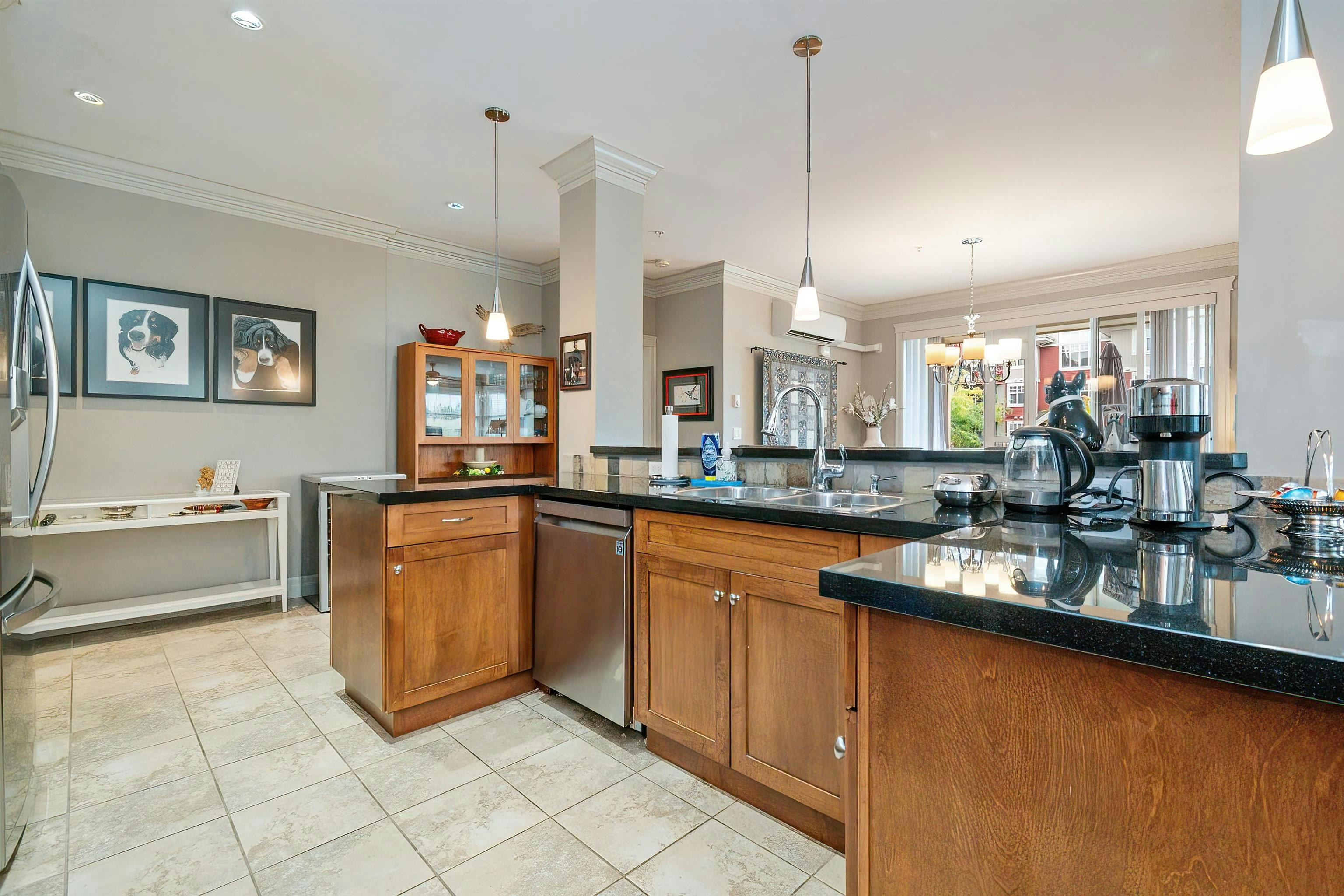 211B-45595 Tamihi Way, Chilliwack, BC, V2R 0G3 - 9