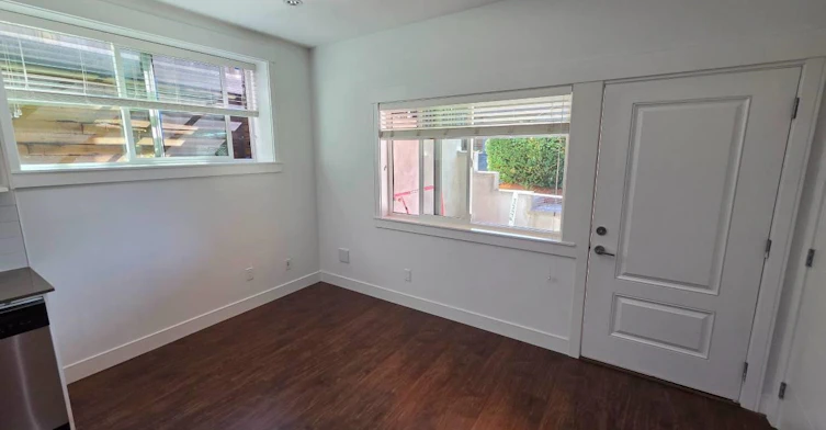 Lower-726 Delestre Avenue, Coquitlam, BC, V3K 2G3 - 3