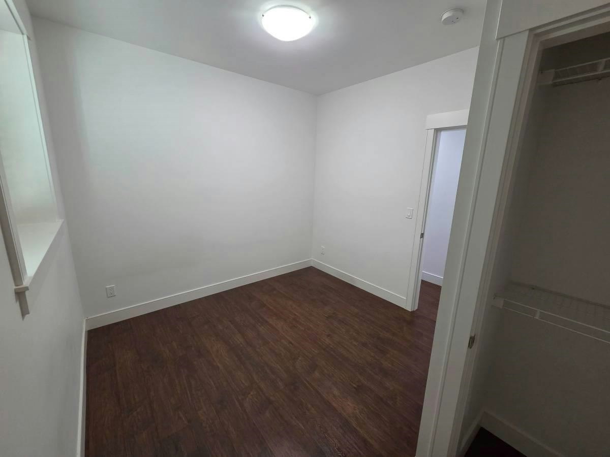Lower-726 Delestre Avenue, Coquitlam, BC, V3K 2G3 - 7