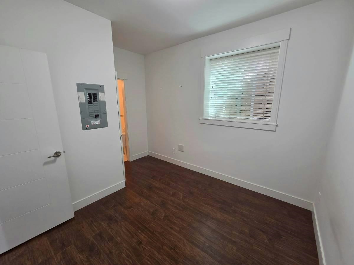 Lower-726 Delestre Avenue, Coquitlam, BC, V3K 2G3 - 8