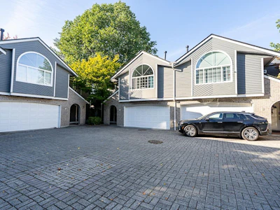 3-5501 Ladner Trunk Road - 3