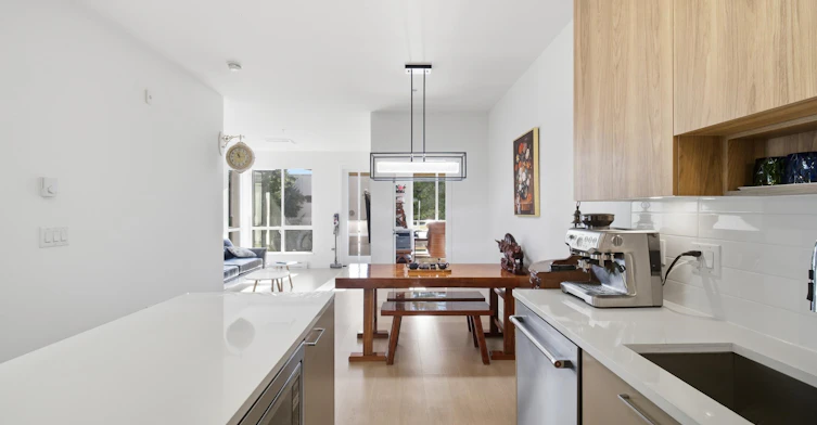 3xx-7588 16th Street, Burnaby, BC, V3N 0H8 - 11