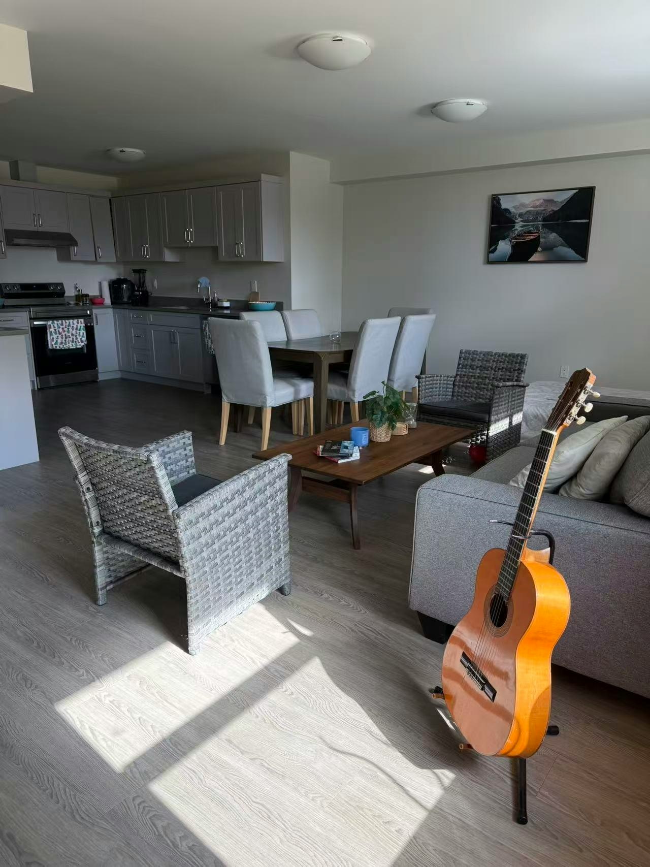2000 Phillips Place, Burnaby, BC, V5A 2W1 - 4