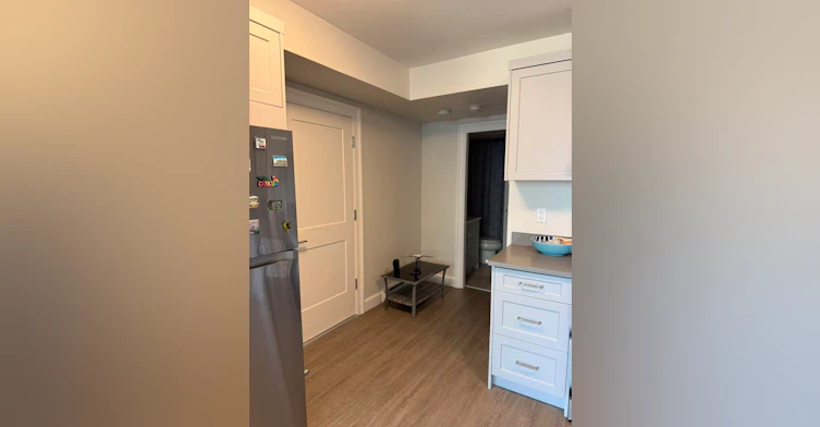 2000 Phillips Place, Burnaby, BC, V5A 2W1 - 8