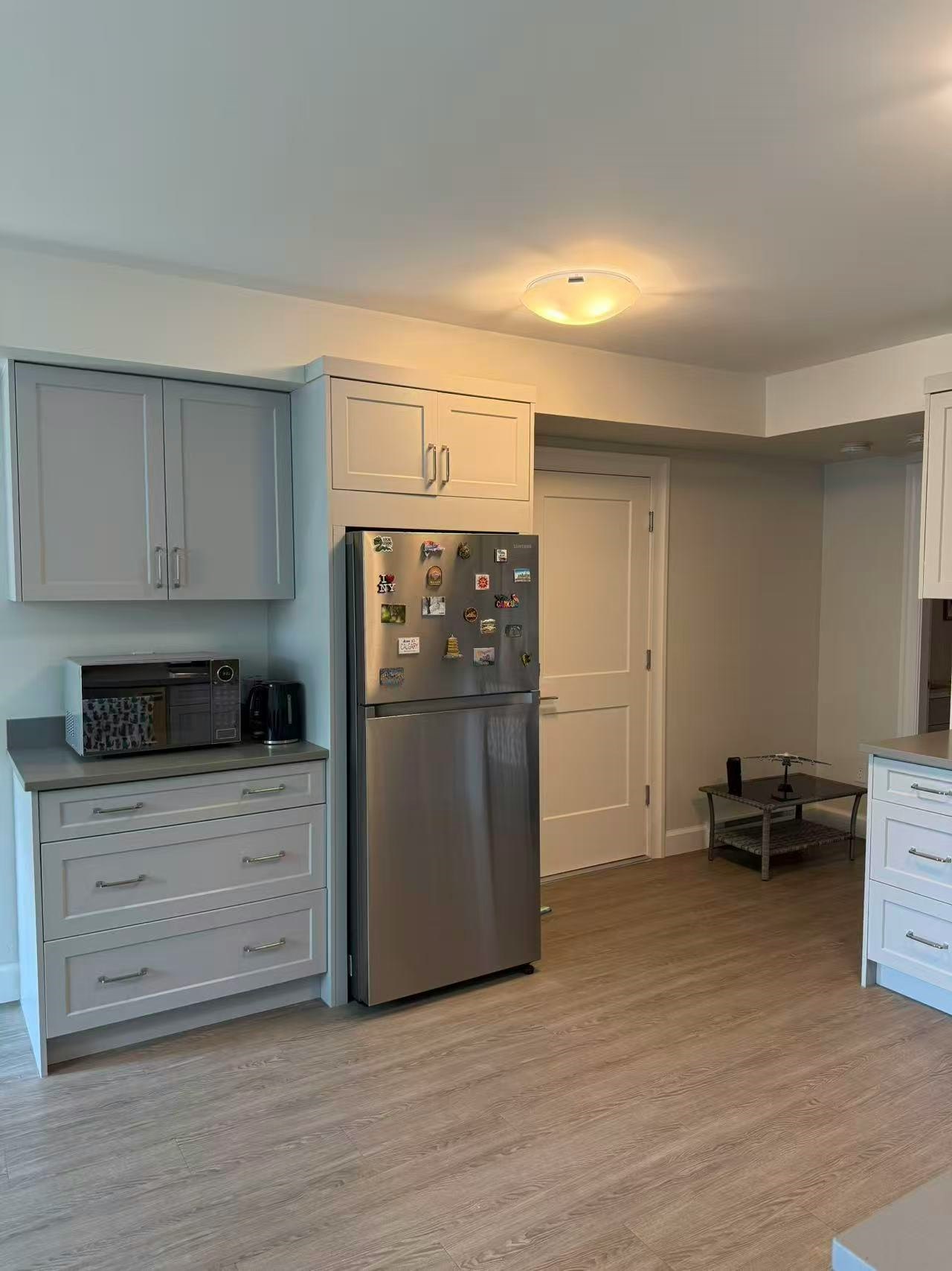 2000 Phillips Place, Burnaby, BC, V5A 2W1 - 3