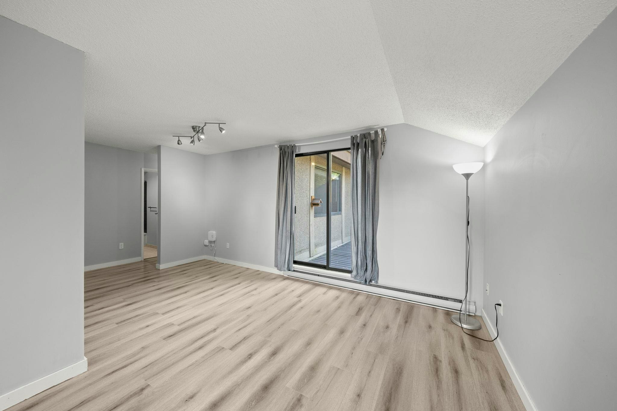 304-9128 Capella Drive - 5