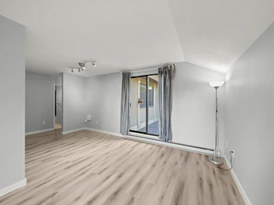 304-9128 Capella Drive - 5