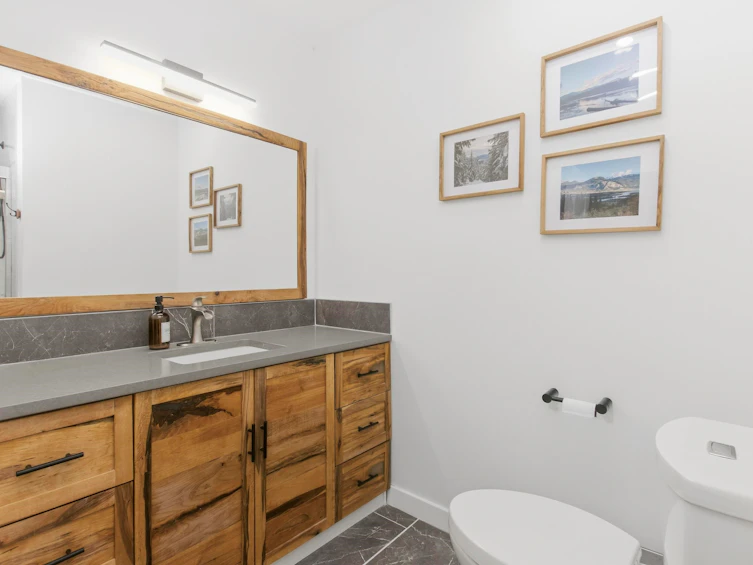 38012 Fifth Avenue, Squamish, BC, V8B 0B4 - 10