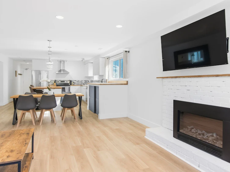 38012 Fifth Avenue, Squamish, BC, V8B 0B4