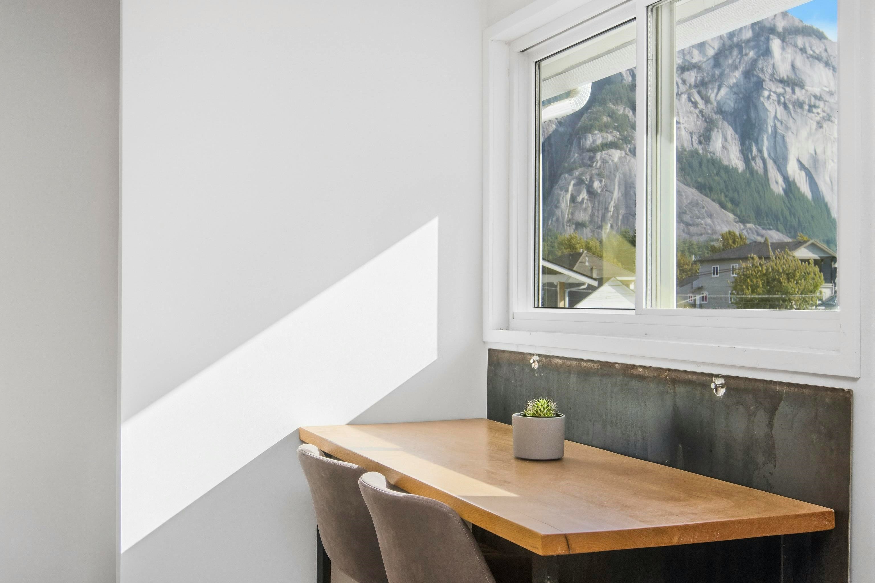 38012 Fifth Avenue, Squamish, BC, V8B 0B4 - 23