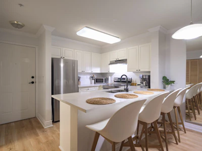 205-1363 56 Street - 5