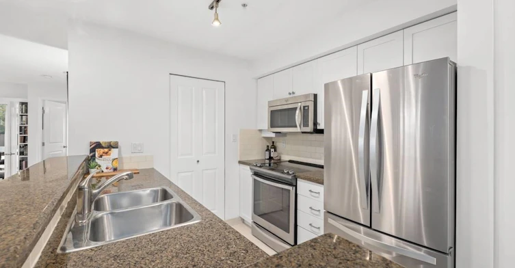 312-997 W 22nd Avenue, Vancouver, BC, V5Z 2A2 - 7