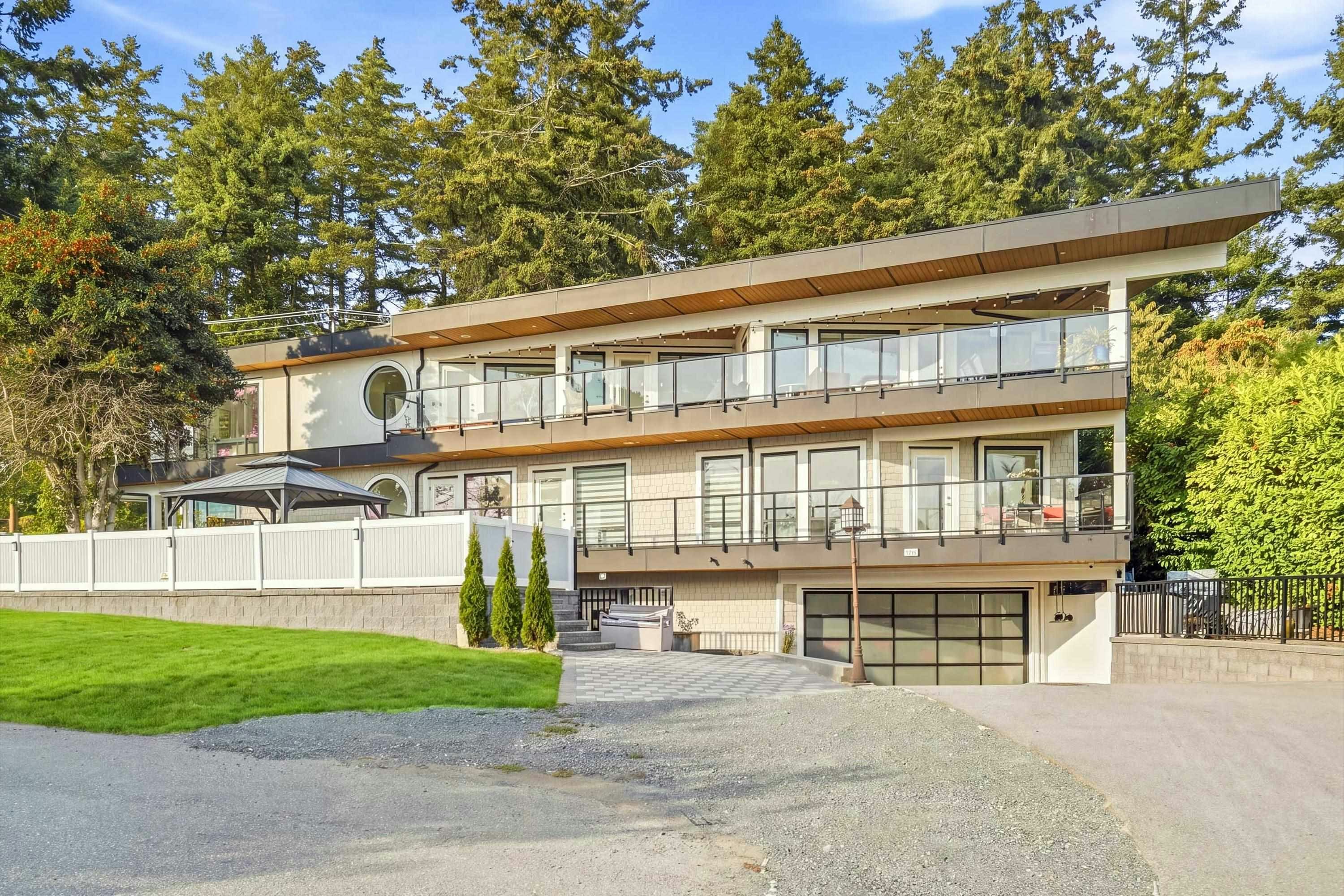 15472 Buena Vista Avenue, Surrey, BC, V4B 1Z1