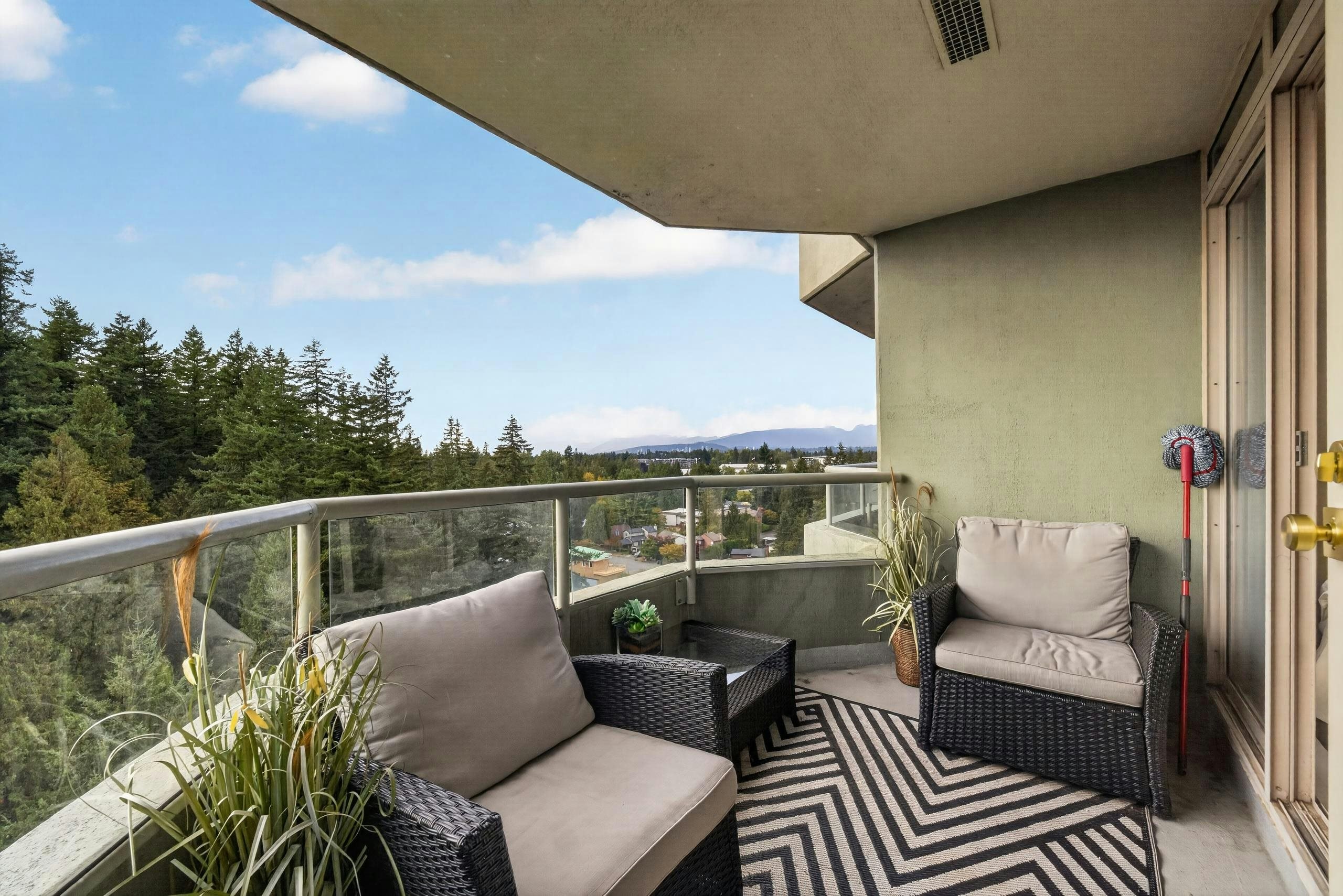 1502-10082 148 Street, Surrey, BC, V3R 0S3 - 39