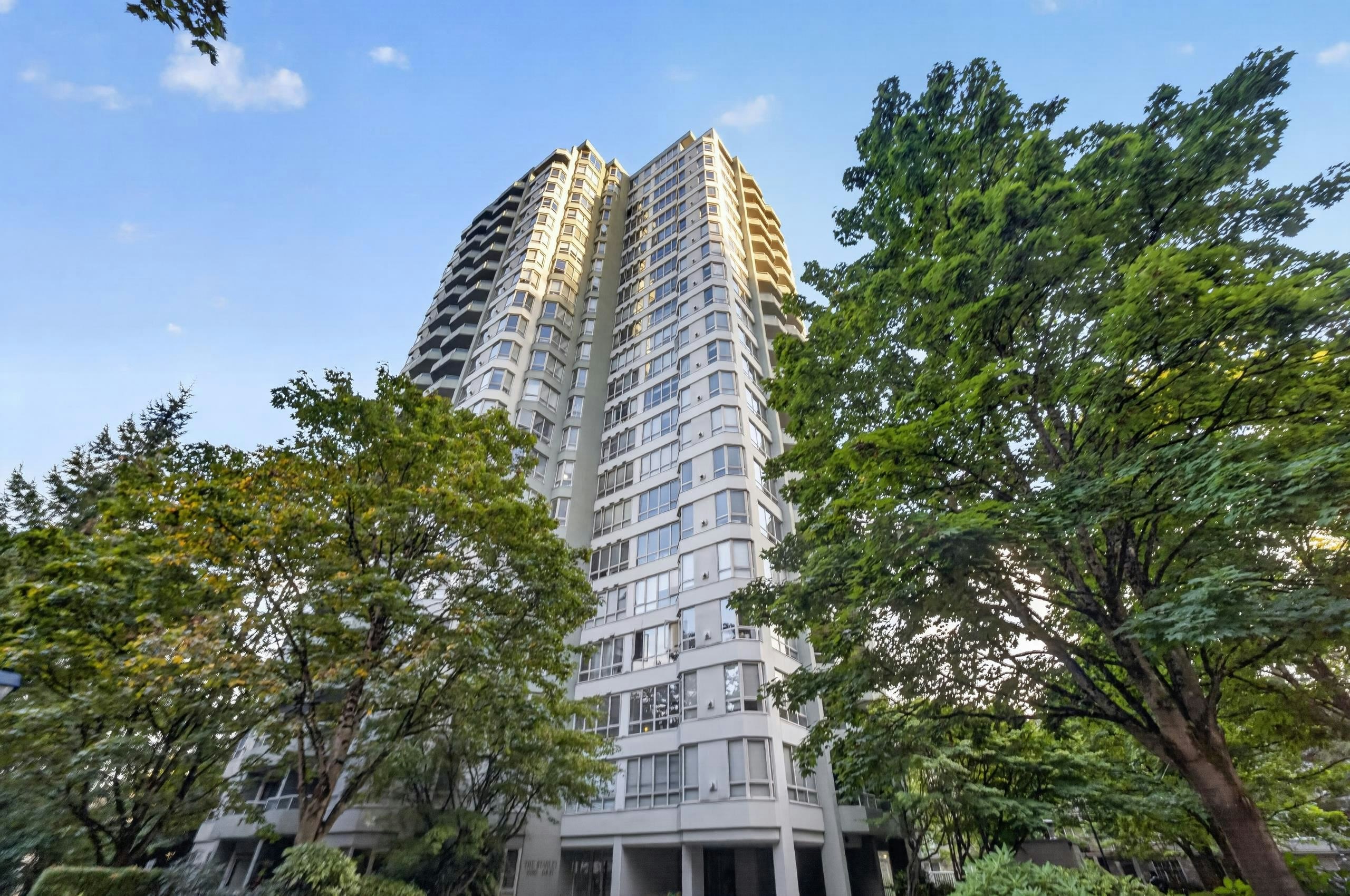 1502-10082 148 Street, Surrey, BC, V3R 0S3 - 17