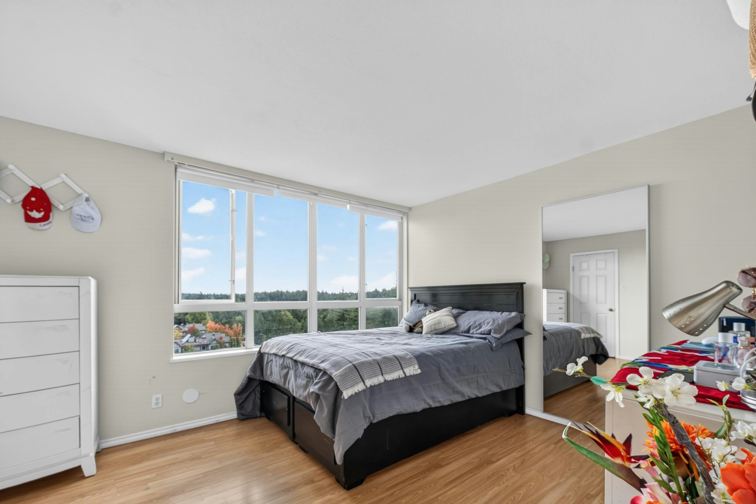 1502-10082 148 Street, Surrey, BC, V3R 0S3 - 10