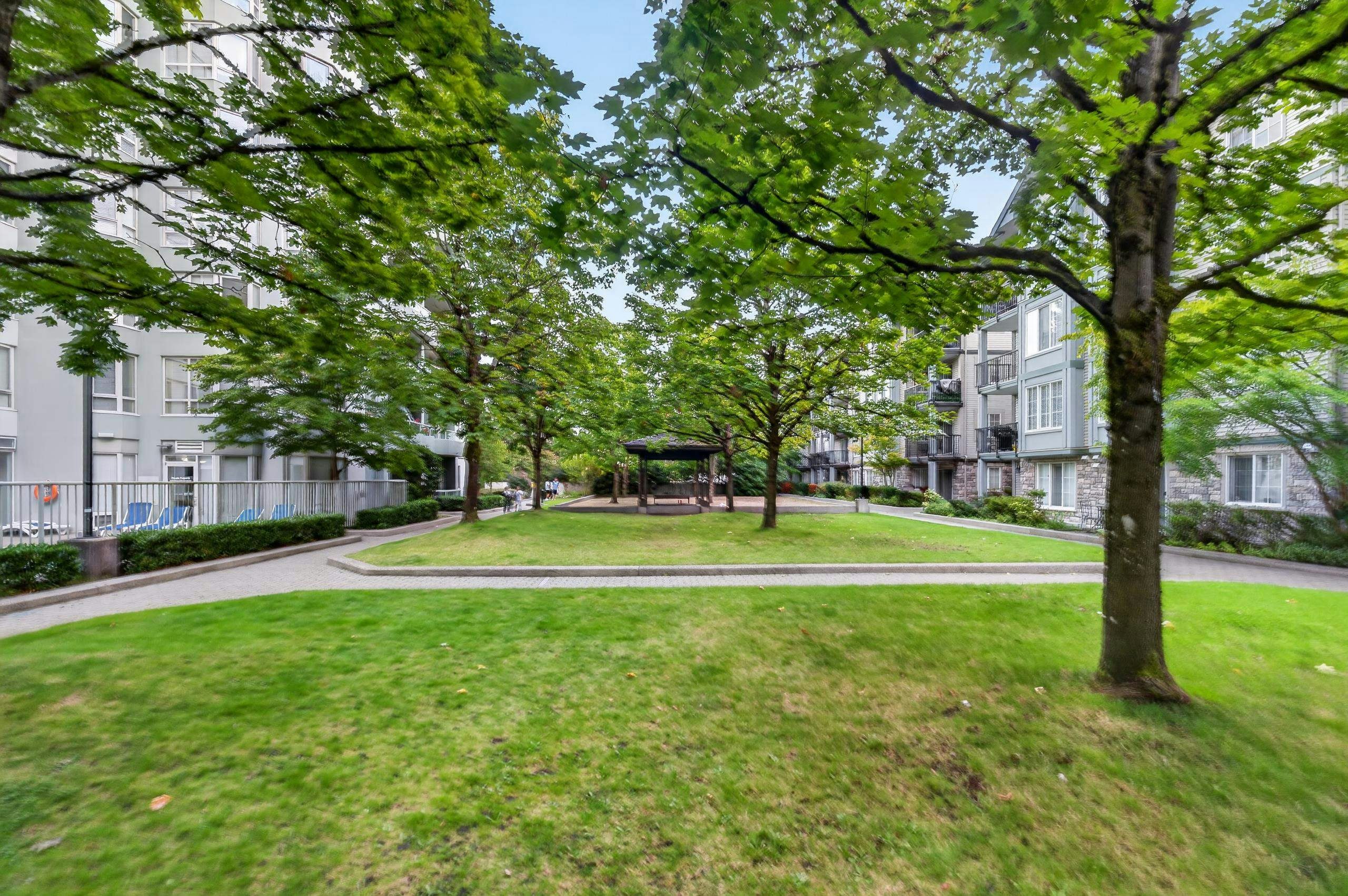 1502-10082 148 Street, Surrey, BC, V3R 0S3 - 15