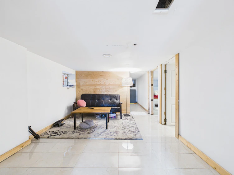 4605 Rupert Street, Vancouver, BC, V5R 2J4 - 15