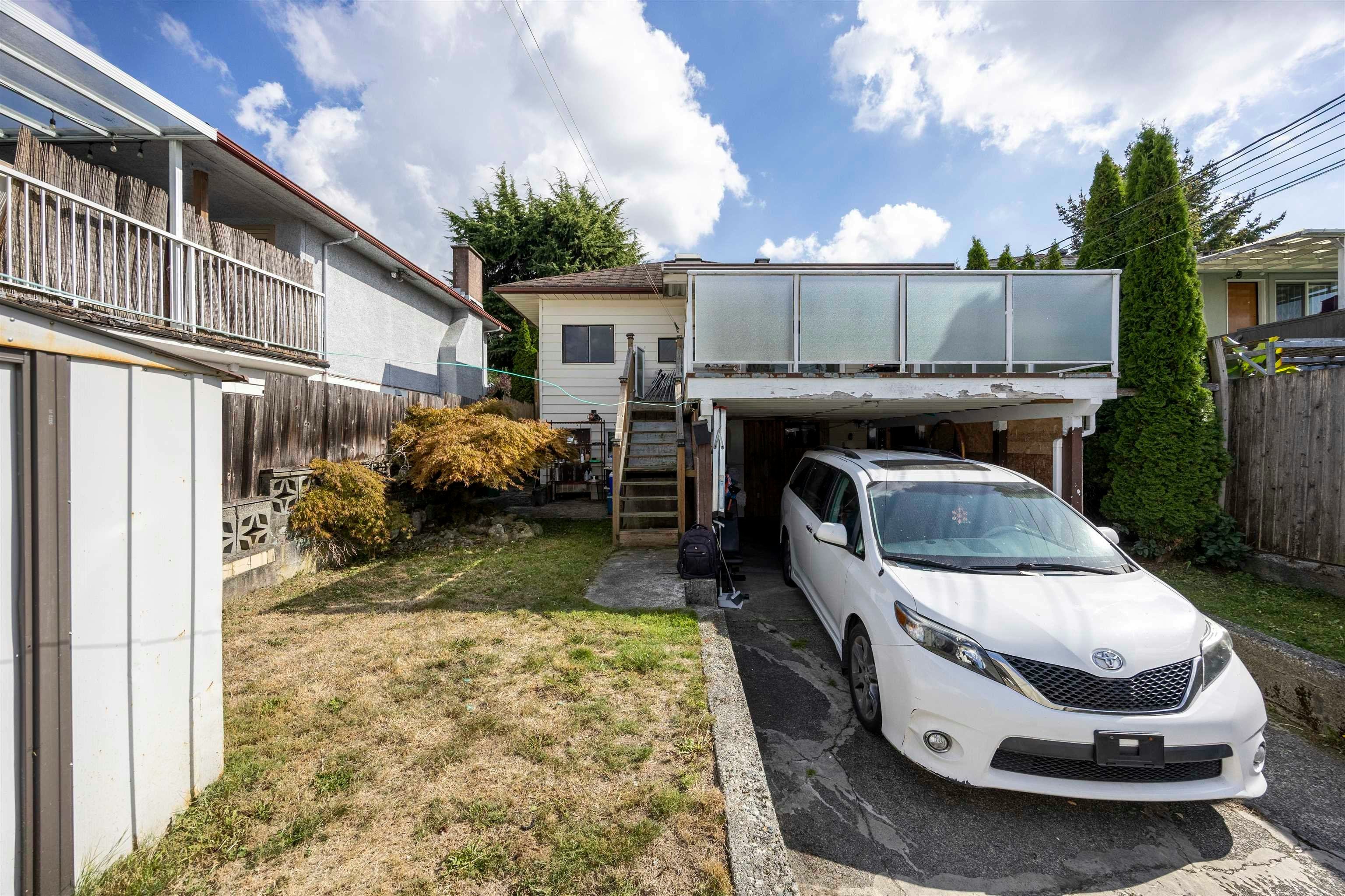 4605 Rupert Street - 2