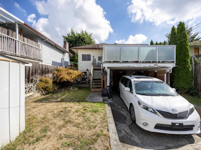 4605 Rupert Street - 2