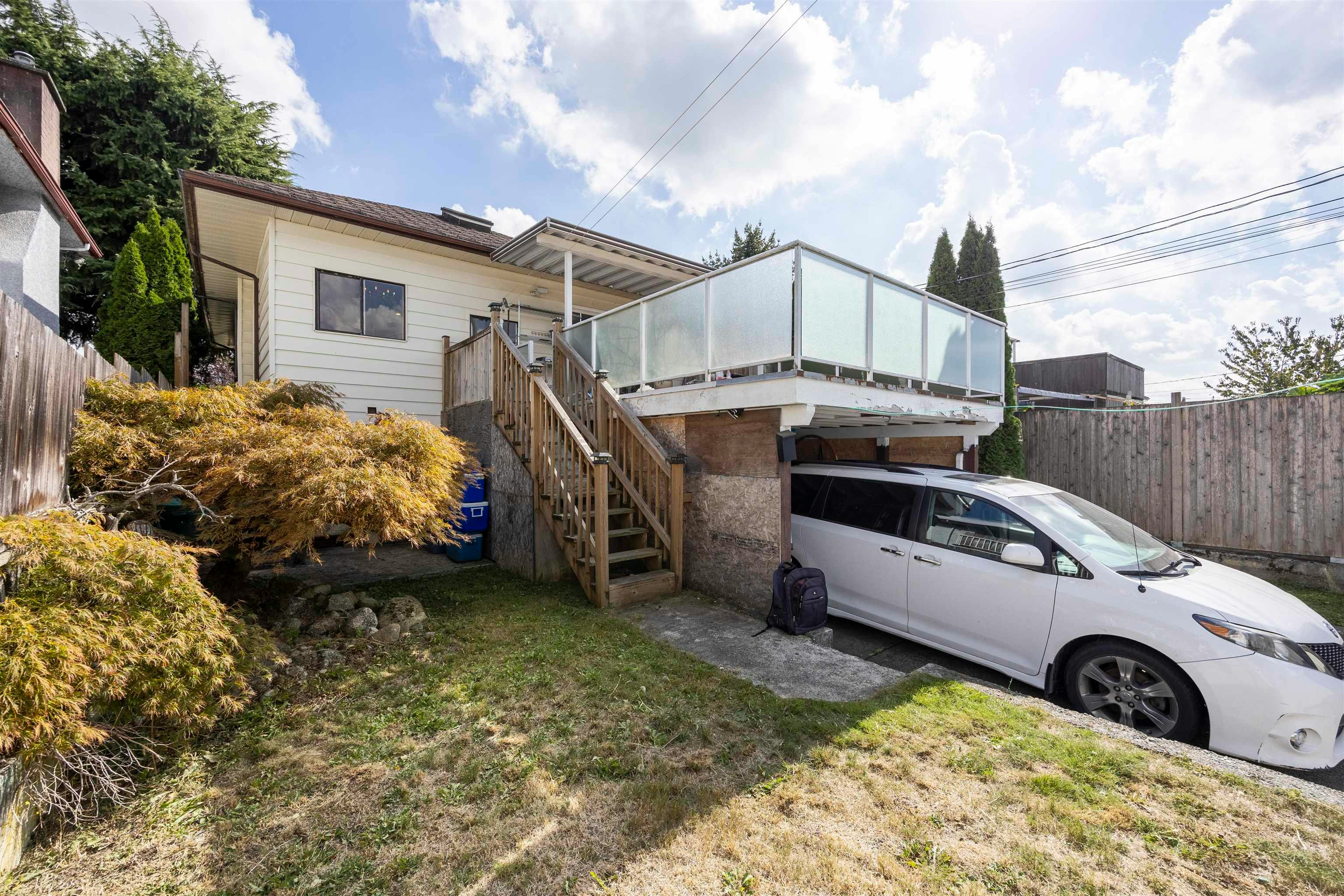 4605 Rupert Street - 5