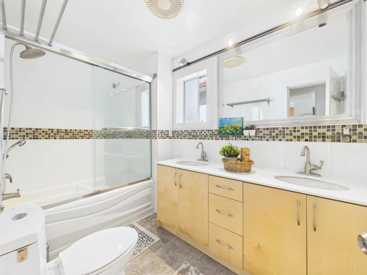 4605 Rupert Street, Vancouver, BC, V5R 2J4 - 11