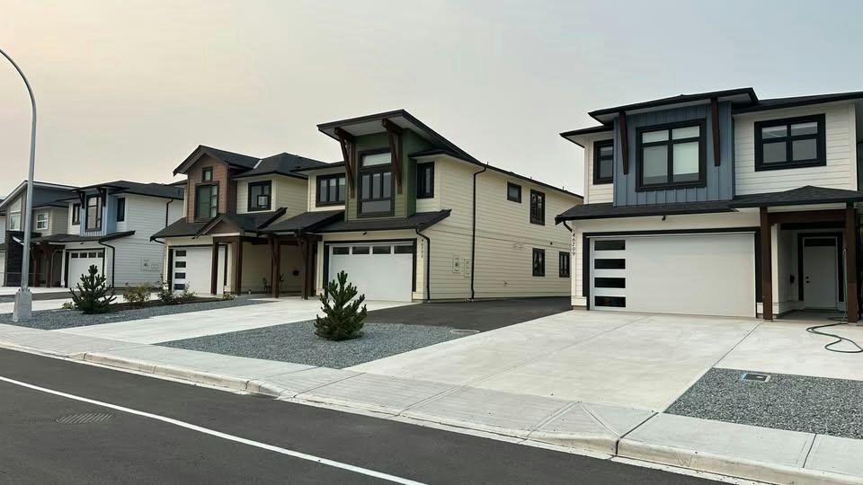 UPPER-46697 Brice Road, Chilliwack, BC, V2P 3V6