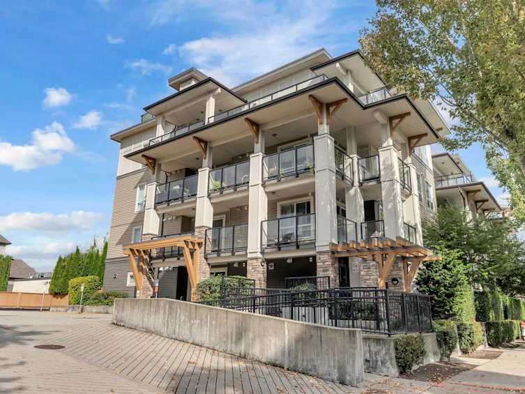 308-12409 Harris Road, Pitt Meadows, BC, V3Y 0E7 - 2