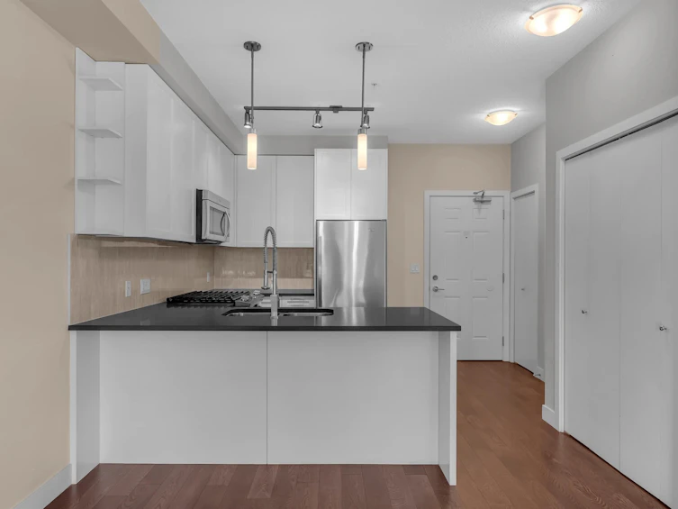 308-12409 Harris Road, Pitt Meadows, BC, V3Y 0E7 - 6