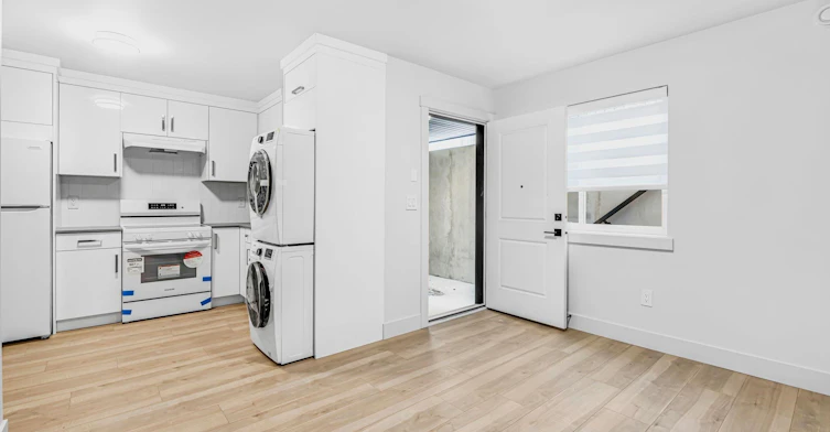 Basement-160xx 9a Avenue, Surrey, BC, V4A 4W5 - 3