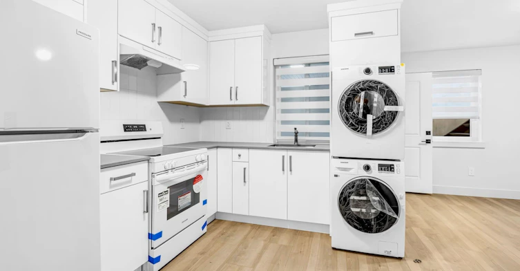 Basement-160xx 9a Avenue, Surrey, BC, V4A 4W5 - 2