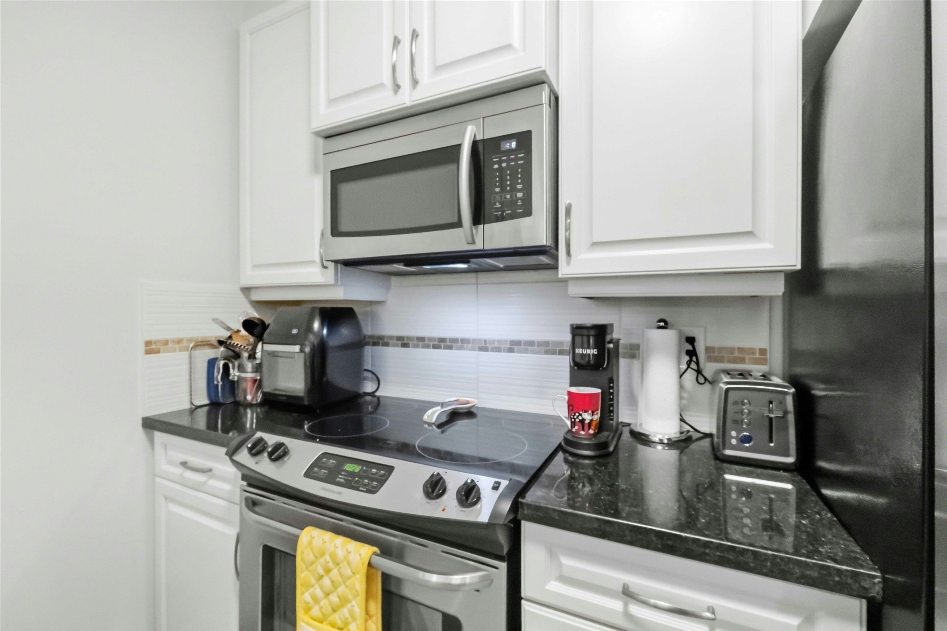 107-11935 Burnett Street - 5