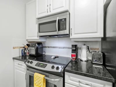 107-11935 Burnett Street - 5