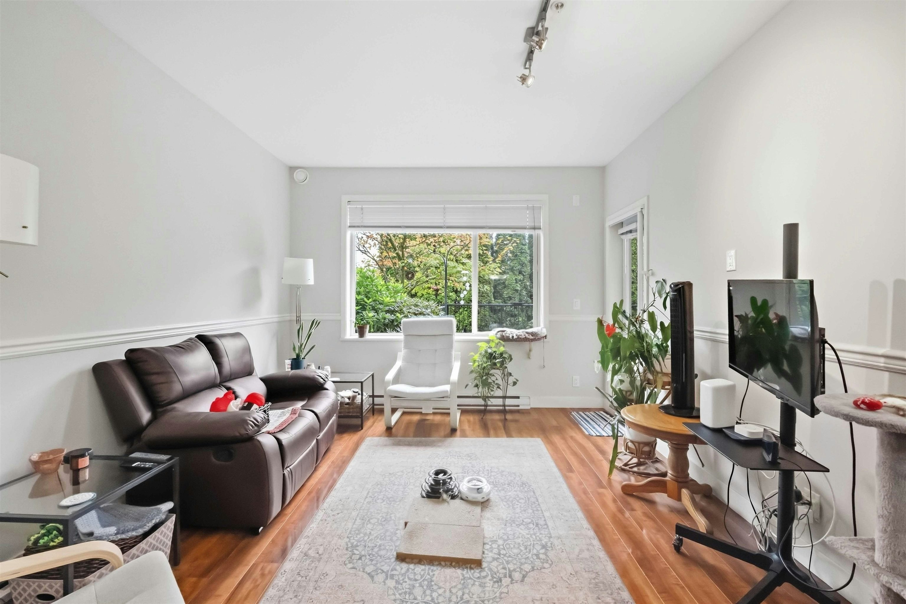 107-11935 Burnett Street, Maple Ridge, BC, V2X 9A9 - 11